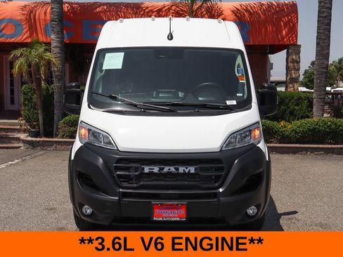 Used 2025 RAM ProMaster 2500 w/ Convenience Group FWD image 3
