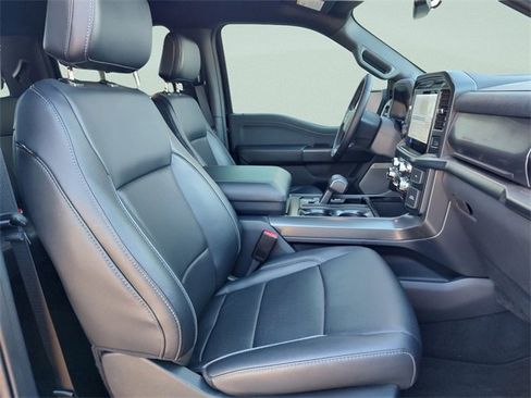 Used 2025 Ford F150 Lariat image 31