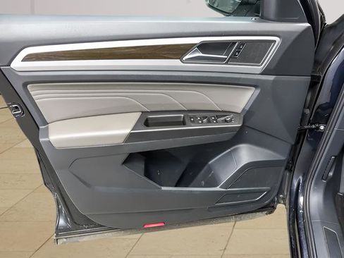 Used 2023 Volkswagen Atlas SE image 21