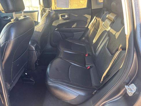 Used 2019 Jeep Compass Limited image 17