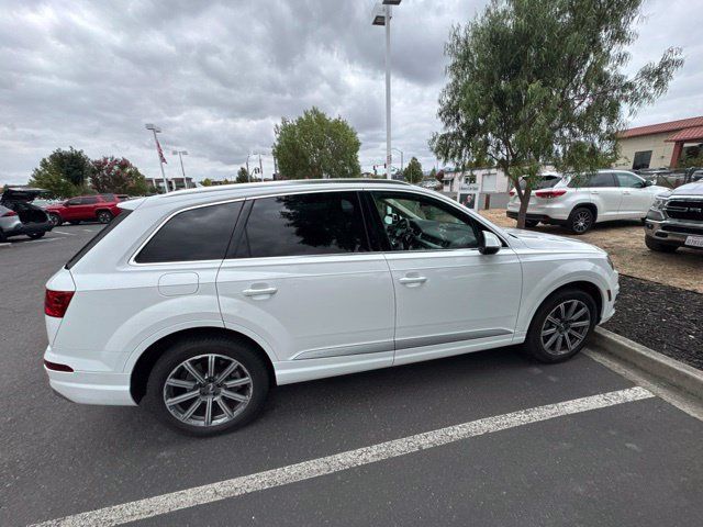 Used 2018 Audi Q7 2.0T Premium Plus w/ Premium Plus Package AWD/4WD image 46