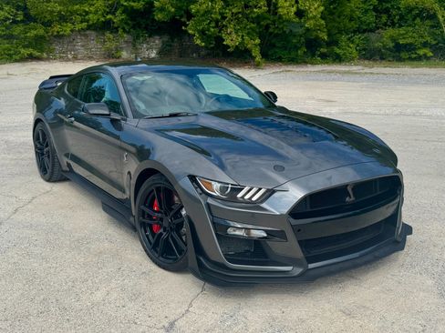 Used 2020 Ford Mustang Shelby GT500 w/ Technology Package image 1