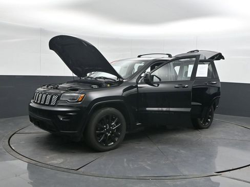 Used 2022 Jeep Grand Cherokee Laredo X image 57