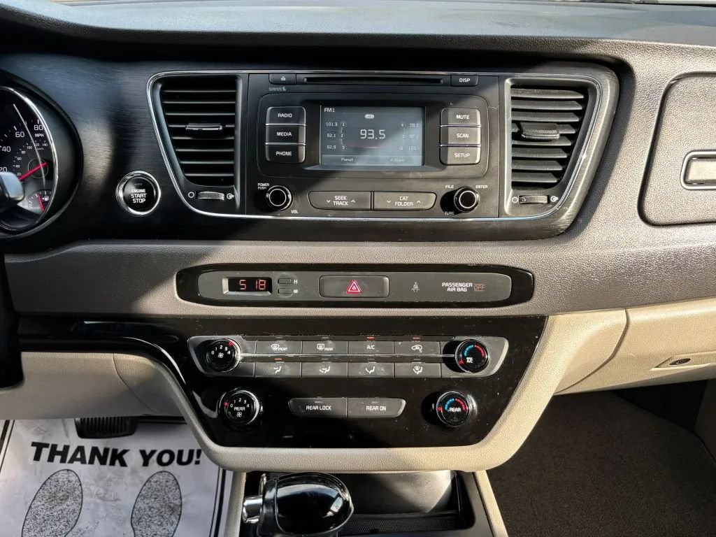 Used 2016 Kia Sedona LX w/ LX Essentials Premium Package FWD image 22
