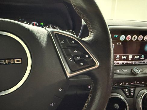 Used 2016 Chevrolet Camaro SS image 16