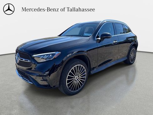 Used 2025 Mercedes-Benz GLC 350e 4MATIC image 8