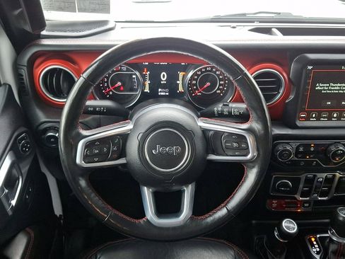 Used 2019 Jeep Wrangler Unlimited Rubicon AWD/4WD image 12