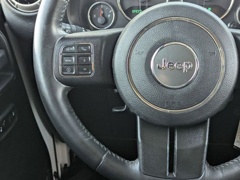 Used 2017 Jeep Wrangler Unlimited Sahara w/ Connectivity Group image 19