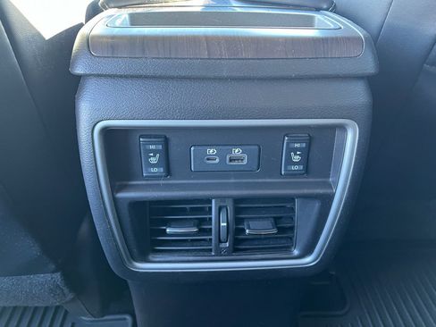 Used 2020 Nissan Murano Platinum image 17