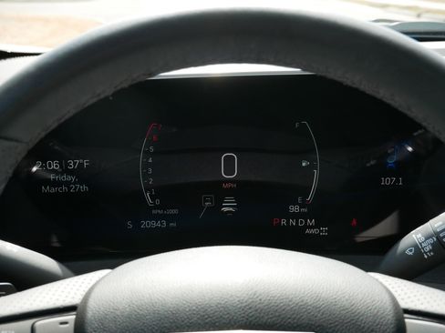 Used 2024 Cadillac XT4 Sport image 21