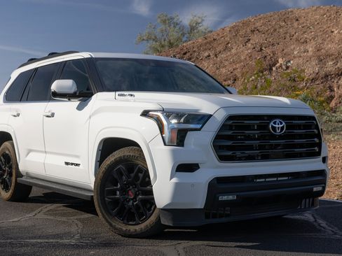 Used 2024 Toyota Sequoia SR5 w/ SR5 Premium Package image 9