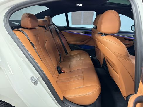 Used 2020 BMW 530i w/ M Sport Package RWD image 29
