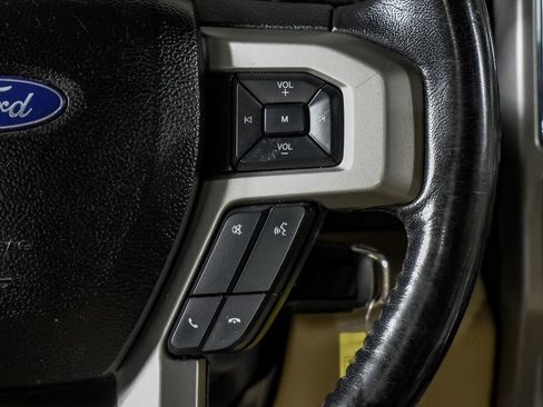 Used 2017 Ford F250 Lariat w/ Chrome Package image 18