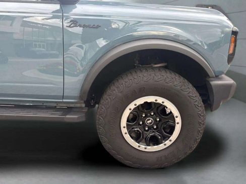Used 2022 Ford Bronco Outer Banks w/ Sasquatch Package AWD/4WD image 6