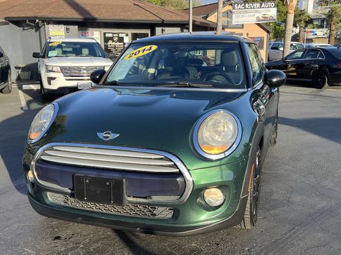 Used 2014 MINI Cooper 2-Door Hardtop image 3