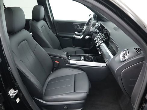 Certified 2025 Mercedes-Benz GLB 250 4MATIC image 20