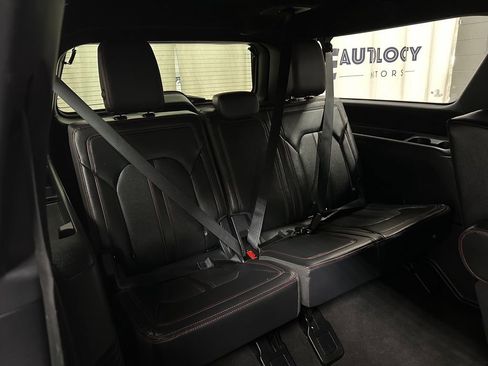 Used 2024 Ford Expedition Max Limited AWD/4WD image 22
