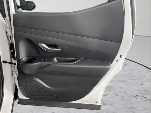 Used 2025 Hyundai Santa Cruz SEL FWD image 13