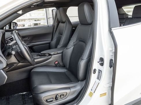 Used 2019 Lexus UX 250h w/ Premium Package AWD/4WD image 12