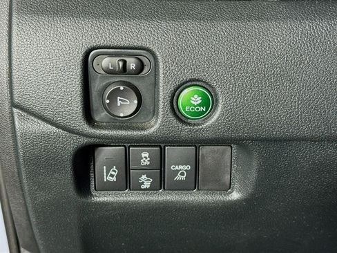 Used 2023 Honda Ridgeline Sport image 11