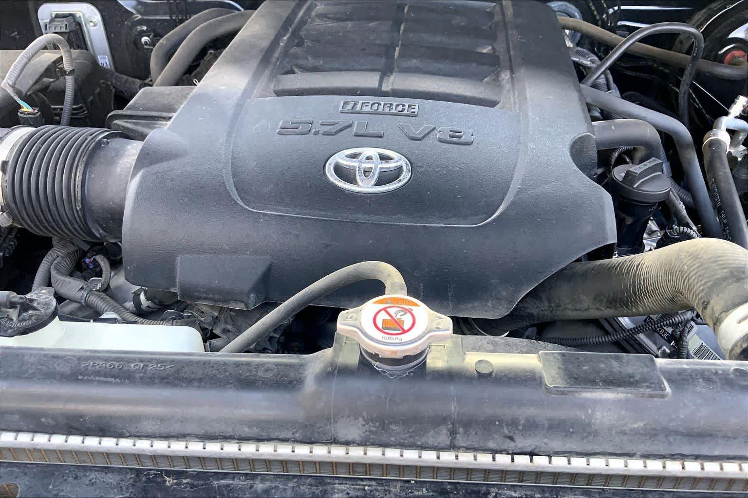 Used 2021 Toyota Tundra SR5 w/ SR5 Upgrade Package AWD/4WD image 32