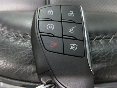 Used 2023 GMC Yukon Denali image 70