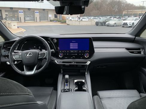 Used 2025 Lexus RX 450h AWD w/ Luxury Package image 30