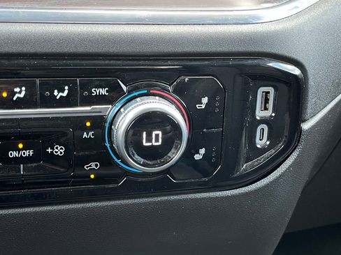 Used 2025 GMC Sierra 1500 SLT image 20