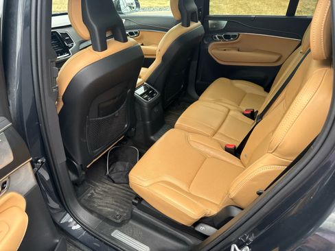 Used 2021 Volvo XC90 T8 Inscription w/ Advanced Package AWD/4WD image 13