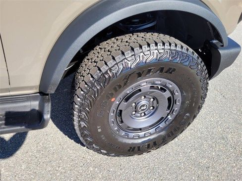 New 2025 Ford Bronco Outer Banks w/ Sasquatch Package image 41