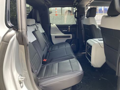 Used 2025 GMC Hummer EV 3X AWD/4WD image 17