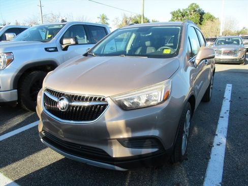 Used 2018 Buick Encore Preferred image 2
