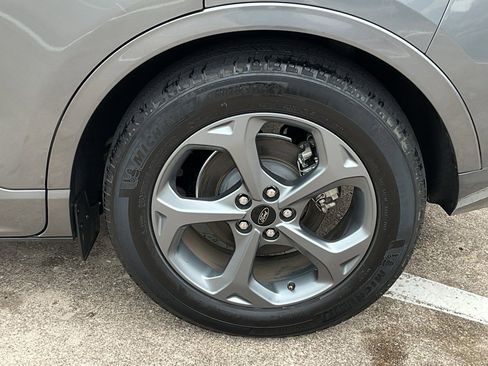 Used 2023 Ford Escape ST-Line image 8