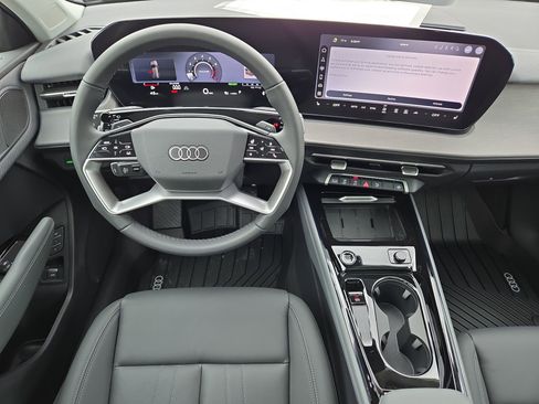 New 2026 Audi Q3 quattro 2.0T AWD/4WD image 14