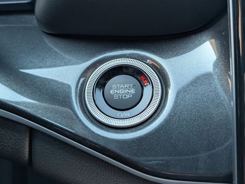 Used 2023 Jeep Grand Cherokee Altitude image 31