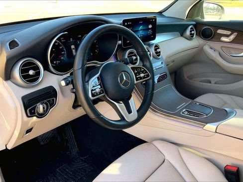 Certified 2021 Mercedes-Benz GLC 300 4MATIC image 17