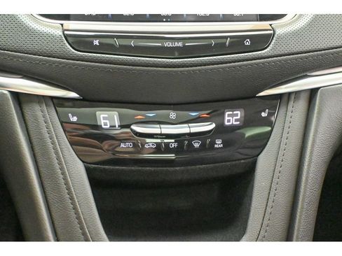 Used 2019 Cadillac XT5 Luxury FWD image 45