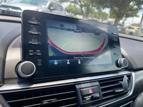 Used 2019 Honda Accord Sport image 15