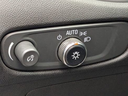 Used 2023 Chevrolet Malibu LT FWD image 8