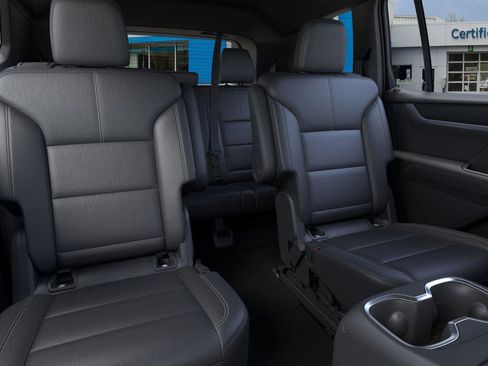 New 2026 GMC Acadia Elevation image 17