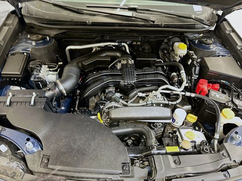 Used 2025 Subaru Outback Premium AWD/4WD image 36