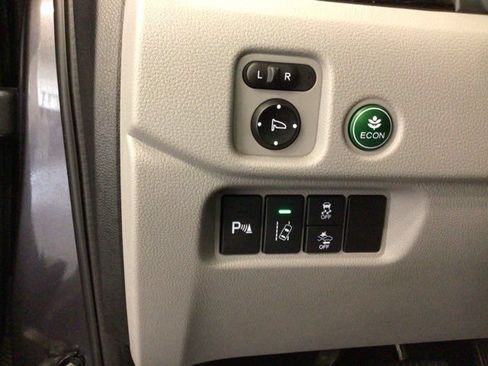 Used 2017 Honda Pilot Elite image 24