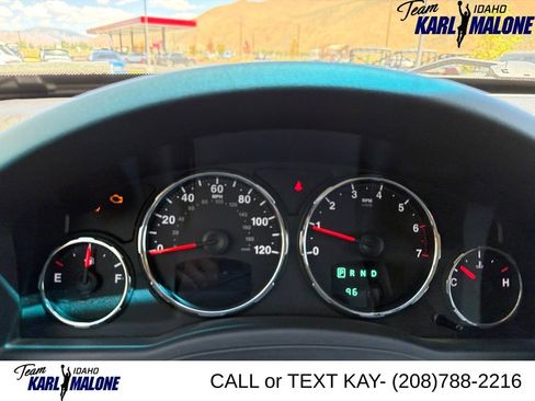 Used 2010 Jeep Liberty Renegade w/ Premium Group AWD/4WD image 34
