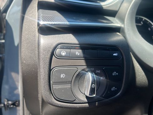 Used 2025 INFINITI QX50 Sport AWD/4WD image 26