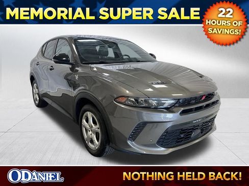 Used 2025 Dodge Hornet GT AWD/4WD image 1