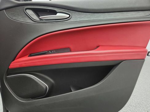 Used 2019 Alfa Romeo Stelvio AWD w/ Cold Weather Package image 28