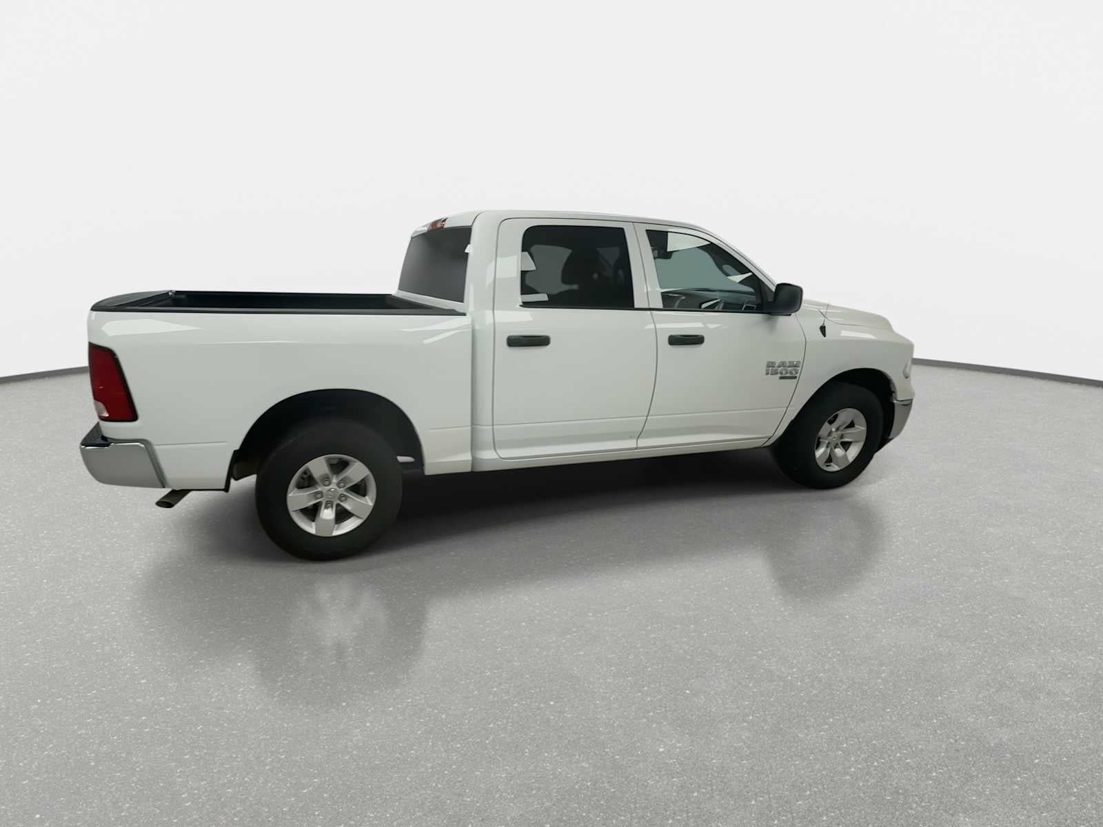 Used 2022 RAM 1500 Classic SLT w/ Electronics Group AWD/4WD image 9