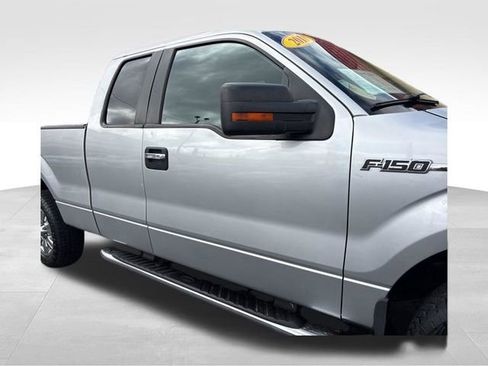 Used 2011 Ford F150 XLT w/ XLT Chrome Pkg image 5