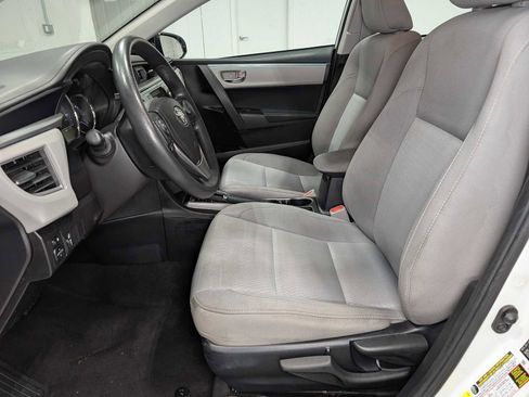Used 2016 Toyota Corolla LE image 4