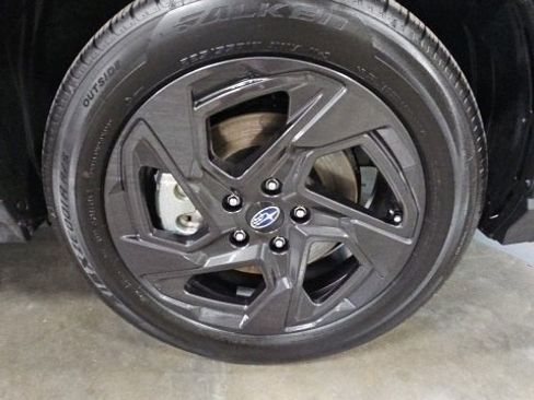 Certified 2025 Subaru Crosstrek 2.5i Sport w/ Crosstrek Mirror Package image 43